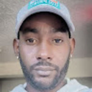 Meet your Posher, Luis felipe